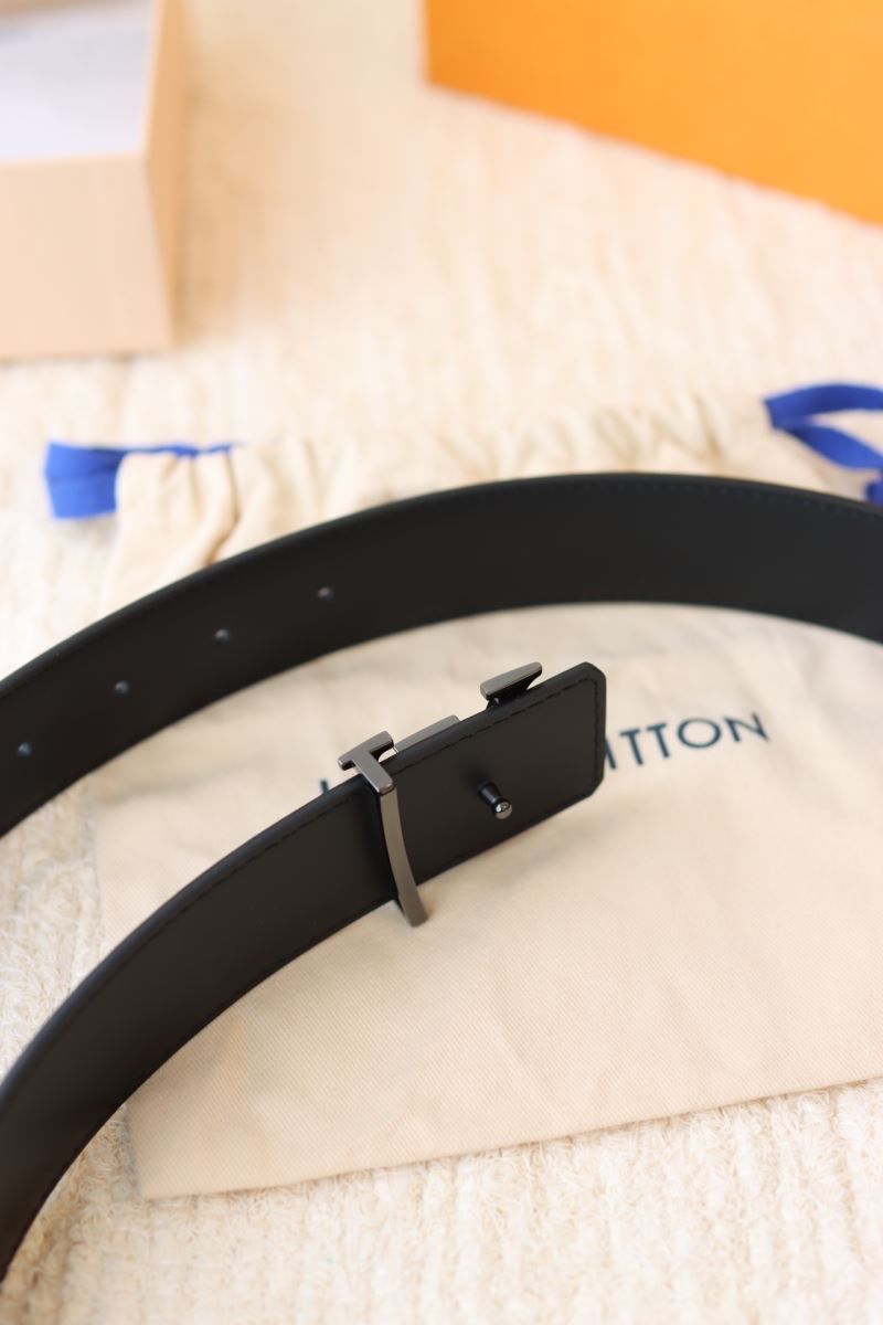 l0vis Vvtt0n belts